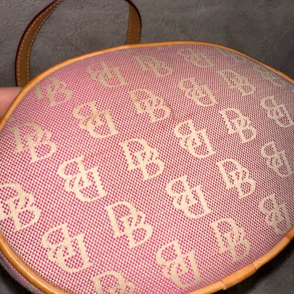 Dooney & bourke pink bucket bag - Picture 10 of 11